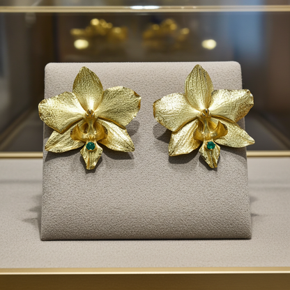 Orecchini con Smeraldi Colombiani Orchidea - Oro 24k CARU Bogotá