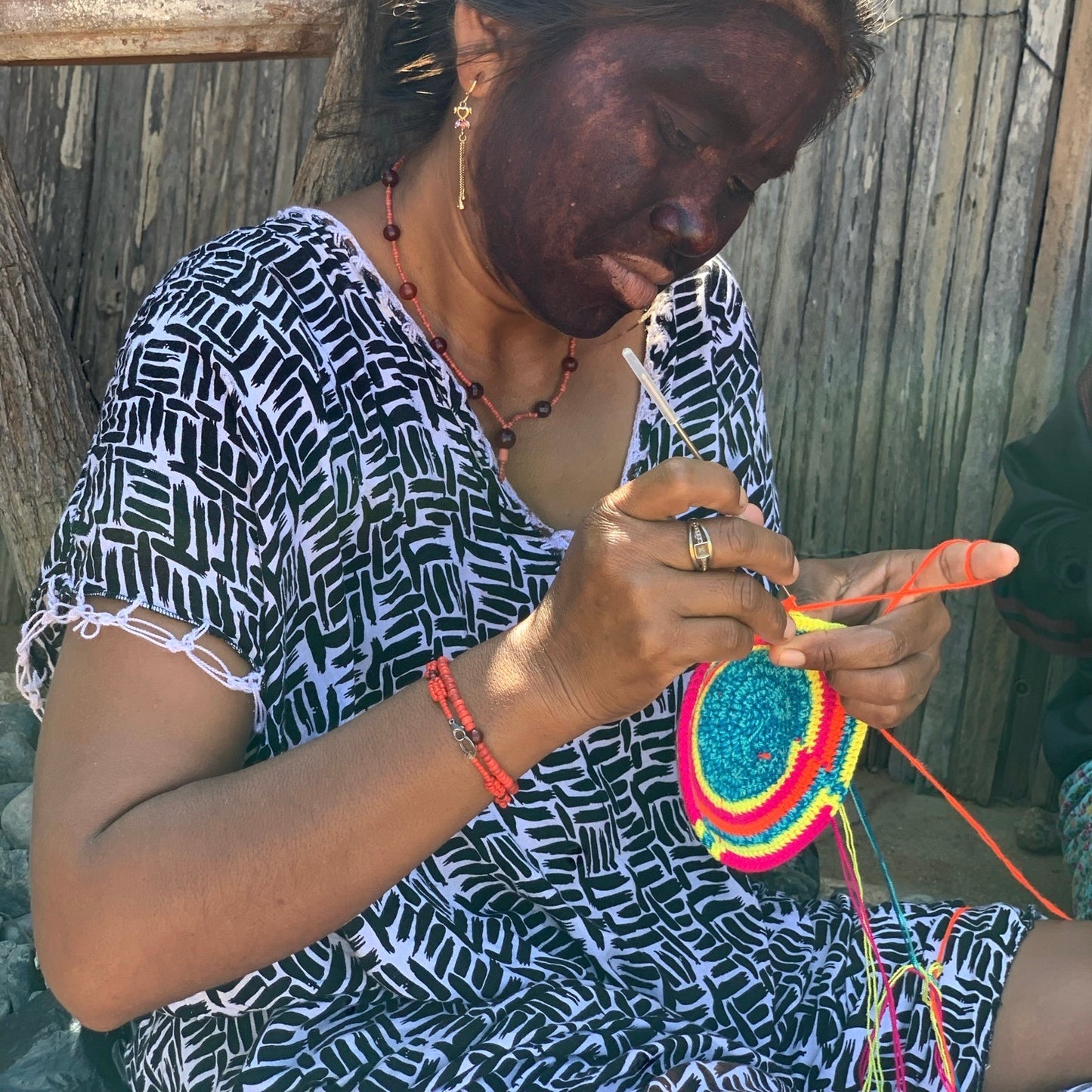 Borsa Mochila Wayuu Chiquita Colombiana, Autentica e Tessuta a mano dalle donne Wayuu.