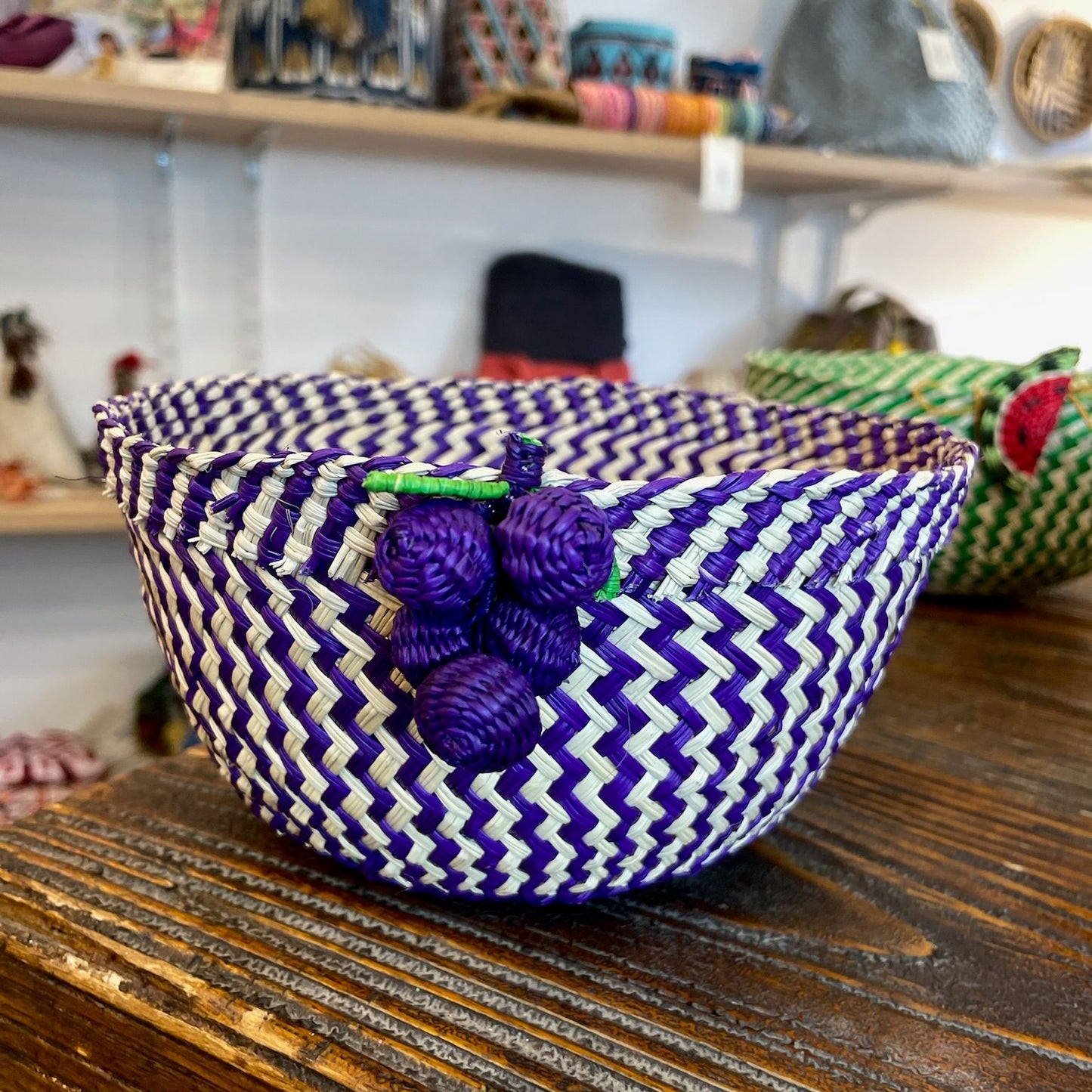 Cestini per la Tavola in Palma de Iraka, tessuti a mano, senza coloranti chimici.