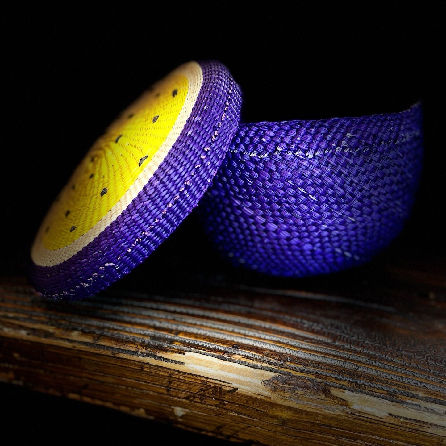 Cestini per la Tavola in Palma de Iraka, tessuti a mano, senza coloranti chimici.